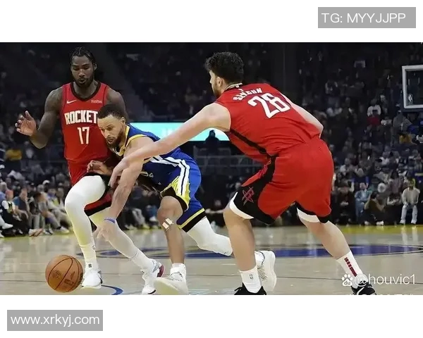 火箭队对阵鹈鹕队的比赛回顾与关键时刻分析